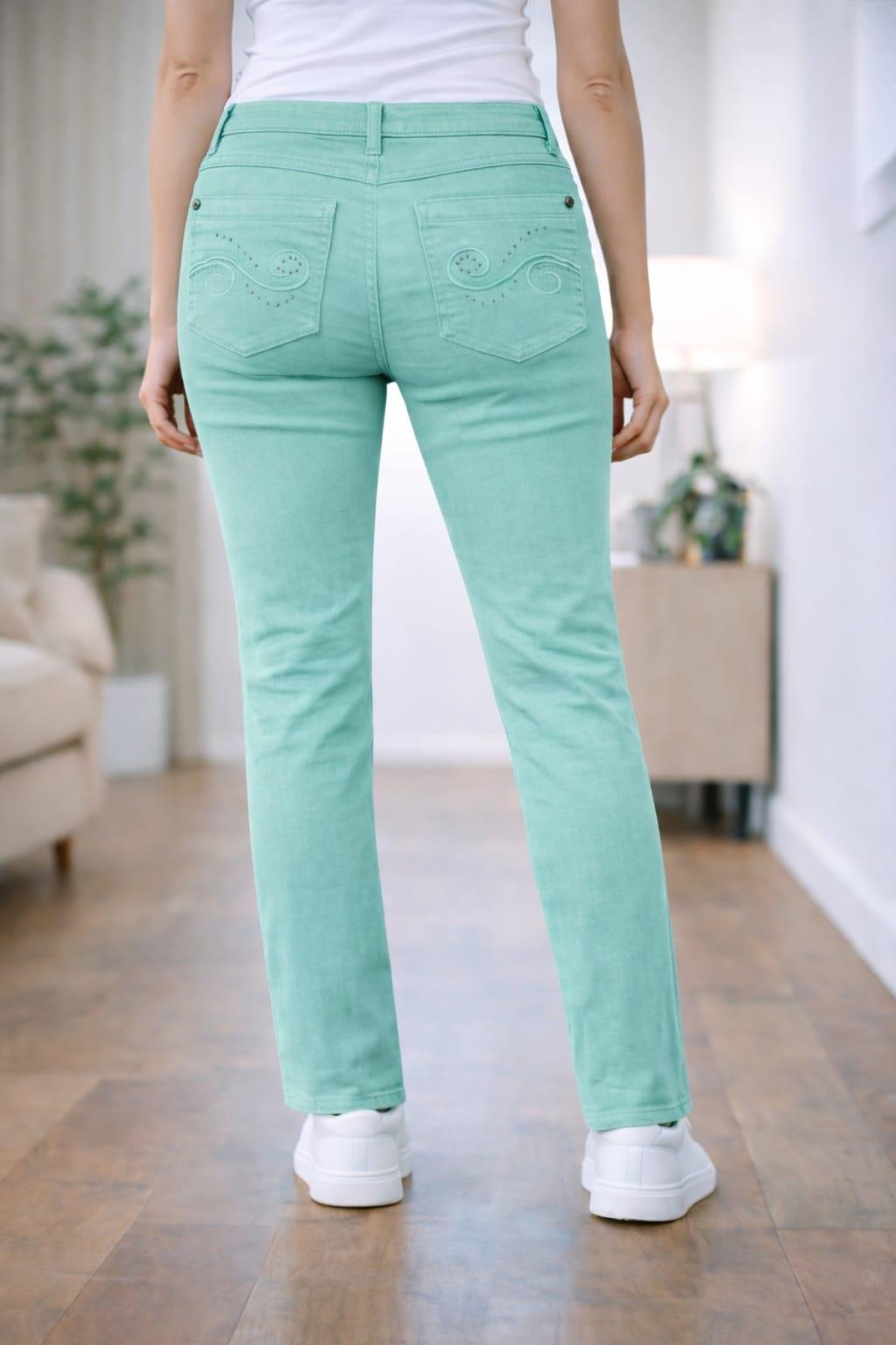 BONITA 200 4 DIKIS LI 5 CEP ARKA CEP NAKISLI TASLI BORU PACA