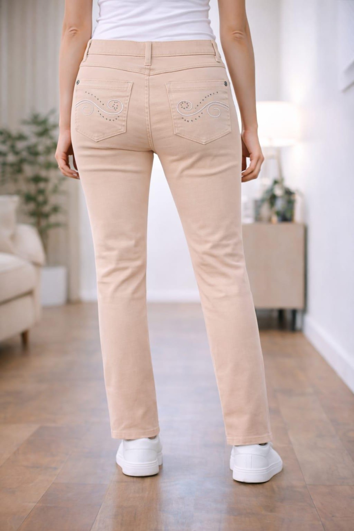 BONITA 200 4 DIKIS LI 5 CEP ARKA CEP NAKISLI TASLI BORU PACA