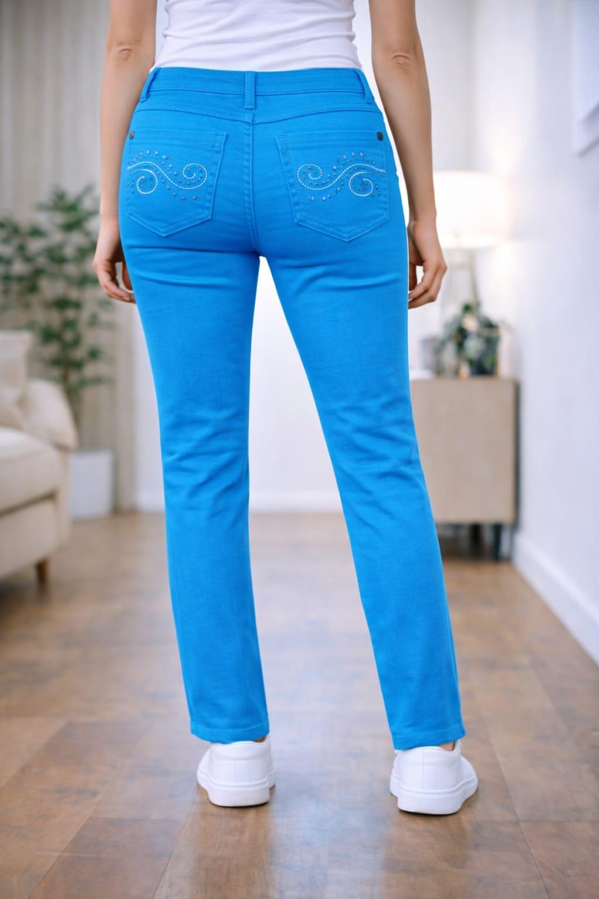 BONITA 200 4 DIKIS LI 5 CEP ARKA CEP NAKISLI TASLI BORU PACA