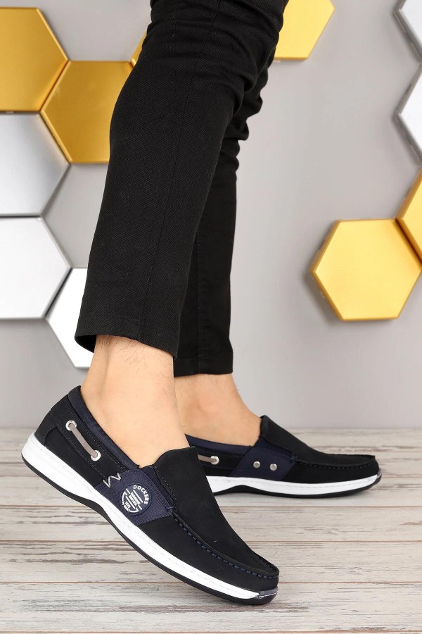 DOCKERS 220101 ON KISMI DIKISLI YANI DERI DETAY AMBLEM