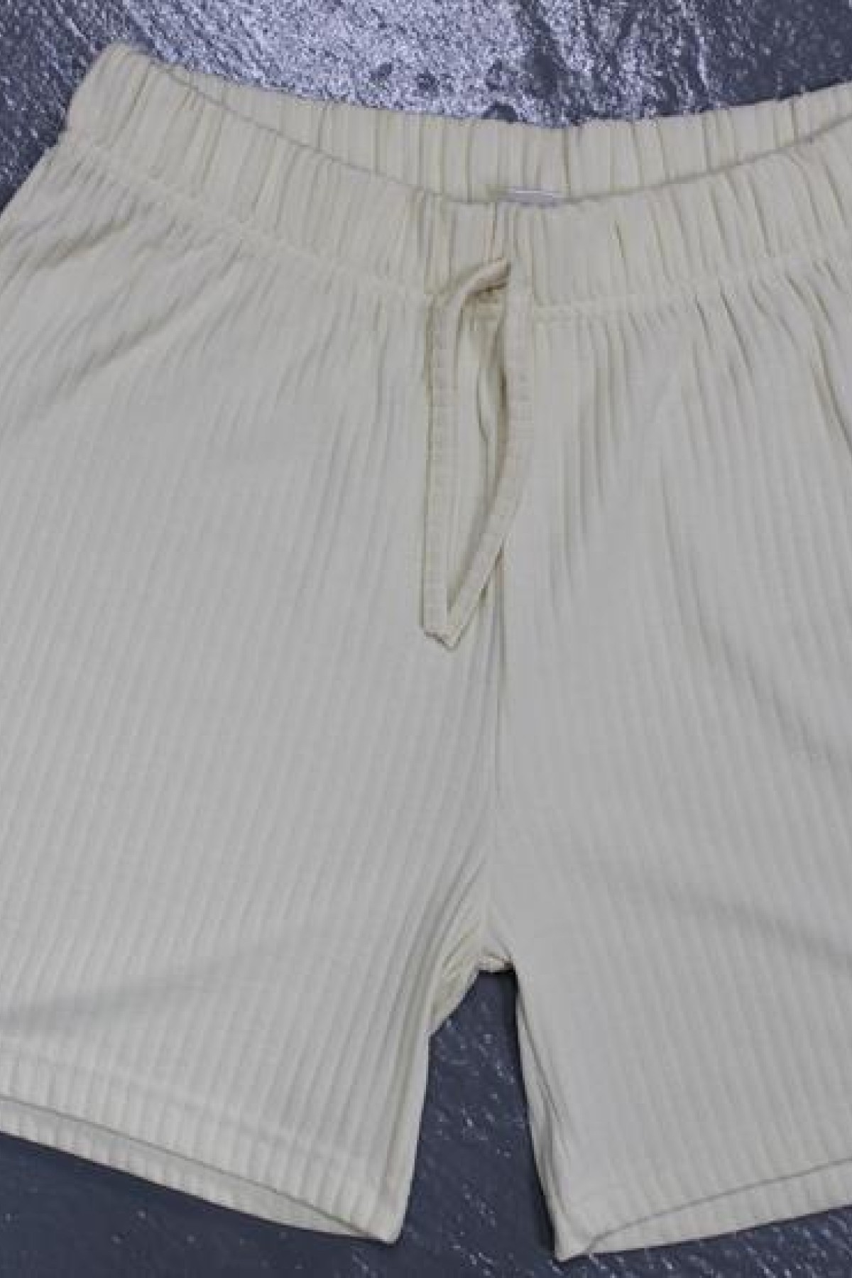 FLEUR BEL LASTIKLI SUS BAGCIKLI CEPSIZ TRIL TRIL PENYE SHORT FLEUR BEL LASTIKLI SUS BAGCIKLI CEPSIZ TRIL TRIL PENYE SHORT