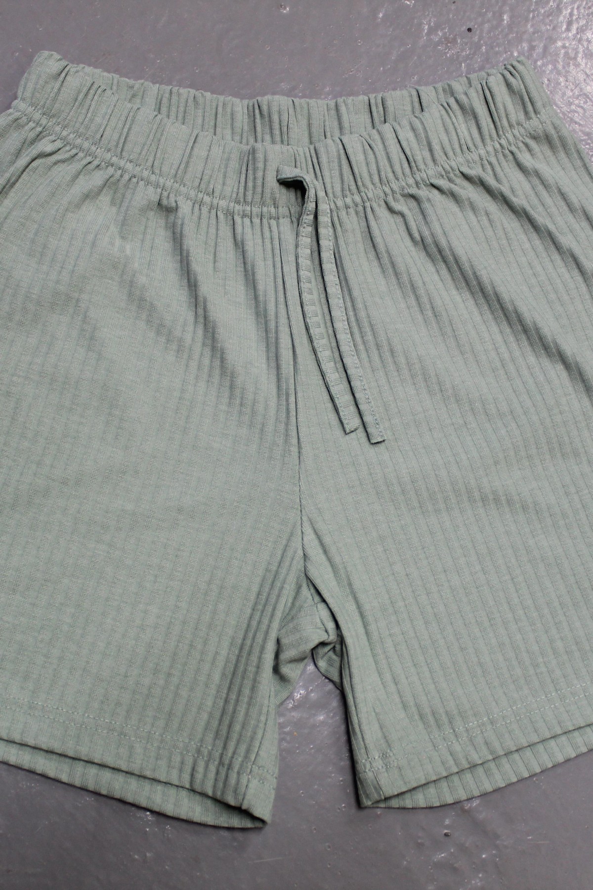 FLEUR BEL LASTIKLI SUS BAGCIKLI CEPSIZ TRIL TRIL  PENYE SHORT