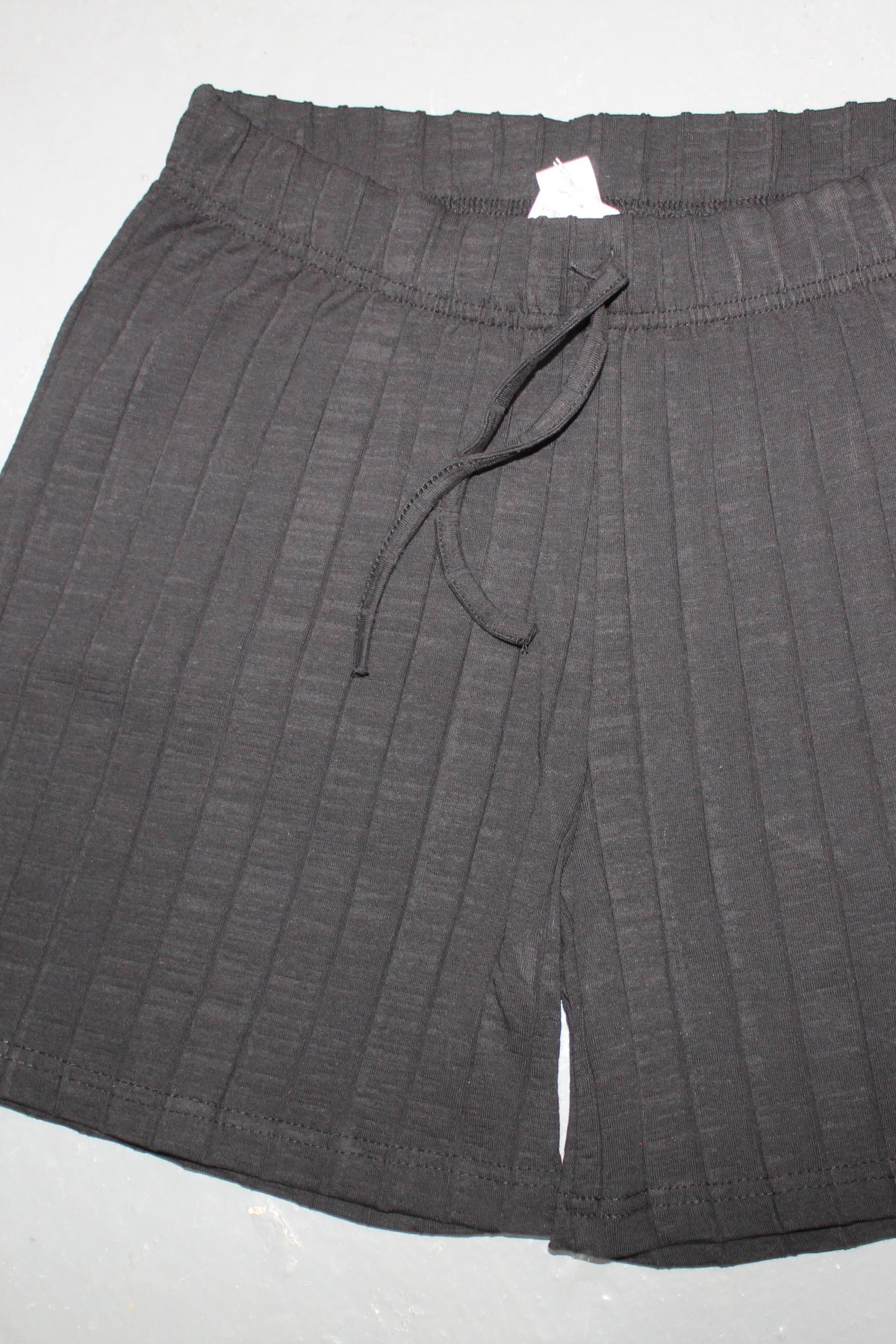 FLEUR BEL LASTIKLI SUS BAGCIKLI CEPSIZ TRIL TRIL  PENYE SHORT