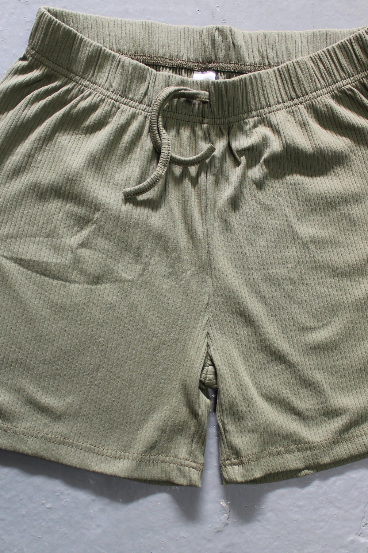 FLEUR BEL LASTIKLI SUS BAGCIKLI CEPSIZ TRIL TRIL  PENYE SHORT