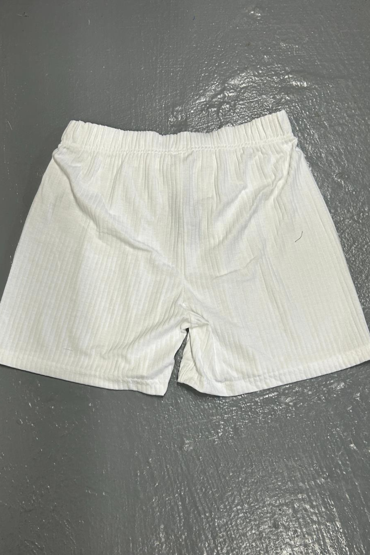 FLEUR BEL LASTIKLI SUS BAGCIKLI CEPSIZ TRIL TRIL PENYE SHORT FLEUR BEL LASTIKLI SUS BAGCIKLI CEPSIZ TRIL TRIL PENYE SHORT