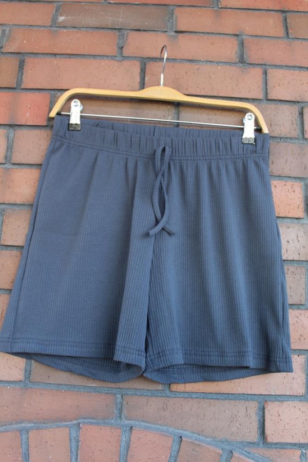 FLEUR BEL LASTIKLI SUS BAGCIKLI CEPSIZ TRIL TRIL  PENYE SHORT