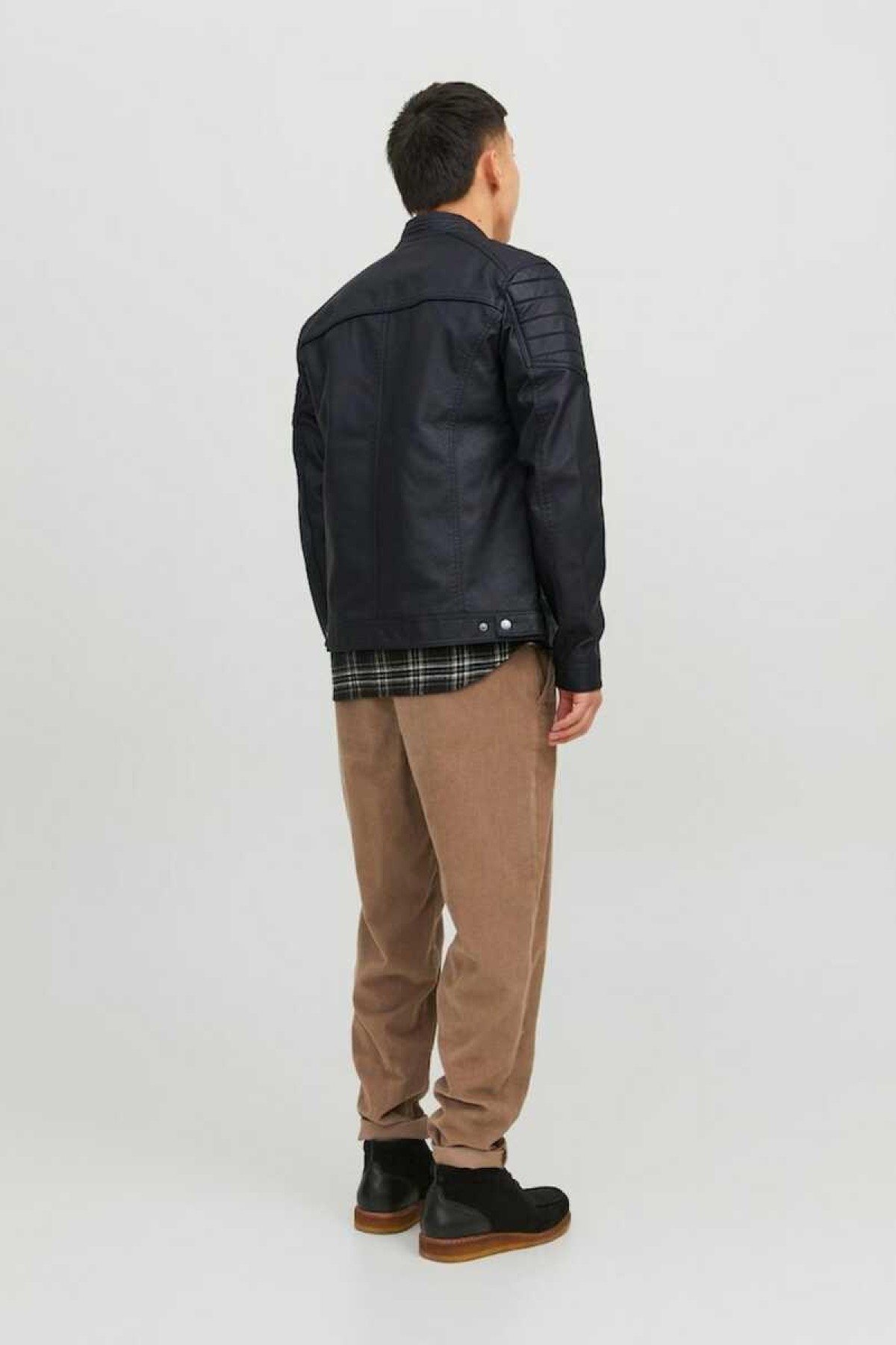 JACK&JONES 12147218 3 CEPLI ON FERMUARLI DERI CEKET JACK&JONES 12147218 3 CEPLI ON FERMUARLI DERI CEKET