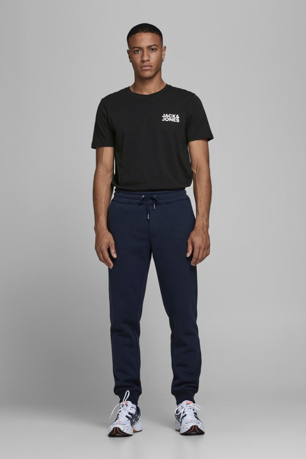 JACK&JONES 12151955 SOL GOGUS KUCUK JACK&JONES YAZILI TSHIRT JACK&JONES 12151955 SOL GOGUS KUCUK JACK&JONES YAZILI TSHIRT