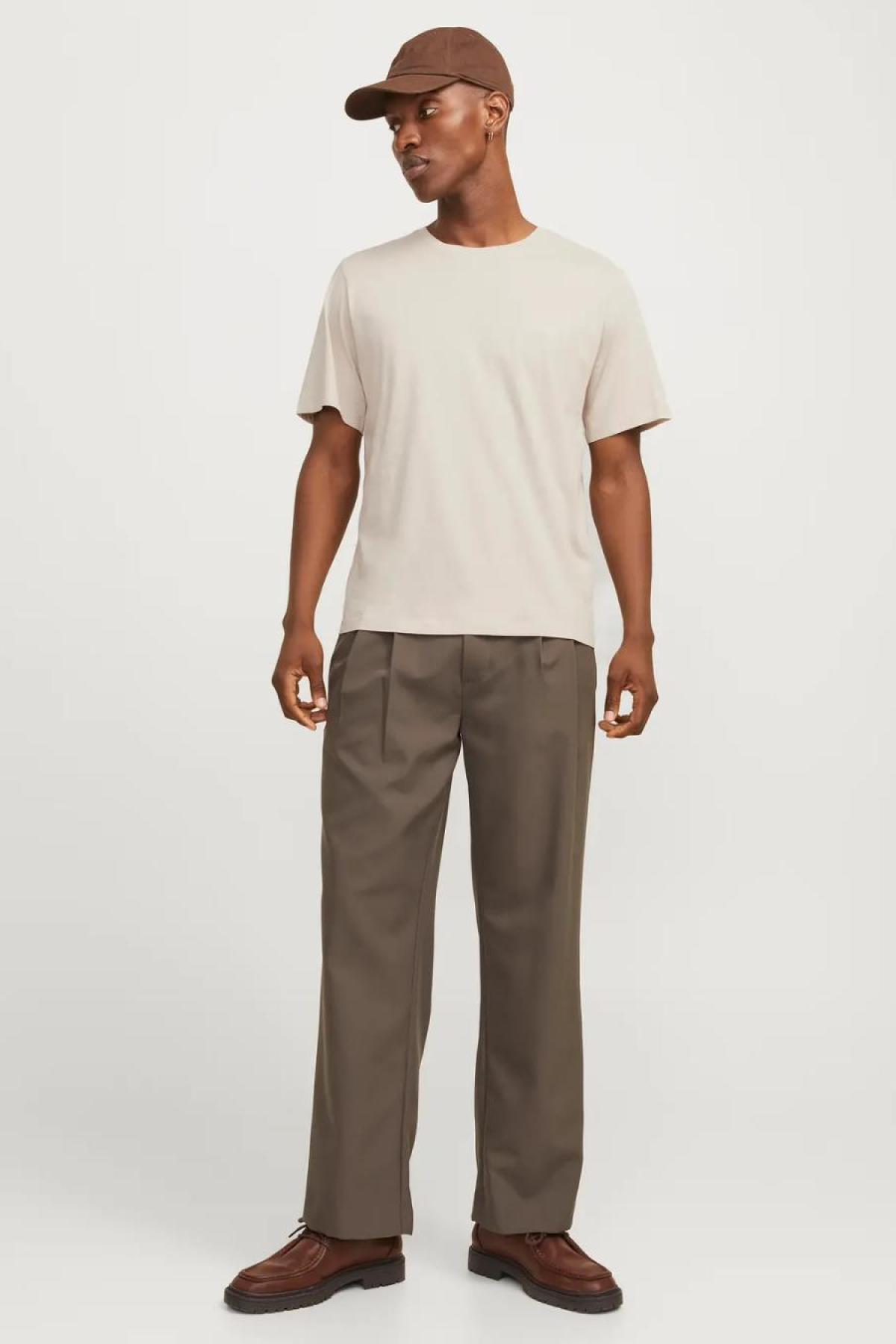 JACK&JONES 12151955 SOL GOGUS KUCUK JACK&JONES YAZILI TSHIRT JACK&JONES 12151955 SOL GOGUS KUCUK JACK&JONES YAZILI TSHIRT