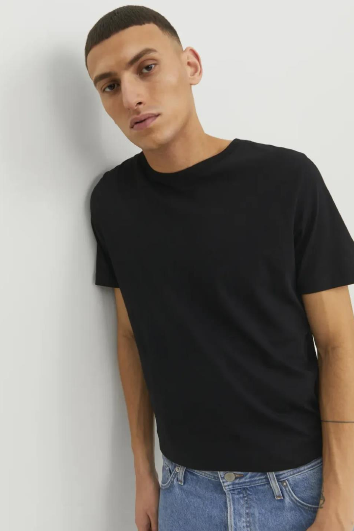 JACK&JONES 12156101 0 YAKA KISA KOL ERKEK TSH JACK&JONES 12156101 0 YAKA KISA KOL ERKEK TSH
