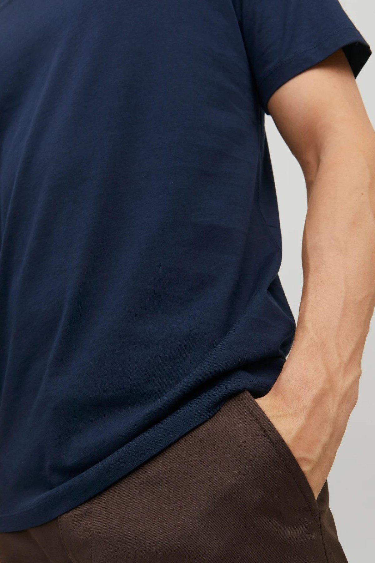 JACK&JONES 12156102 ORGANIC V YAKA KISA KOL T-SHIRT JACK&JONES 12156102 ORGANIC V YAKA KISA KOL T-SHIRT