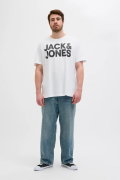 JACK&JONES 12158505 SOL GOGUS YAZILI BUYUK BEDEN KISA KOL TSHIRT