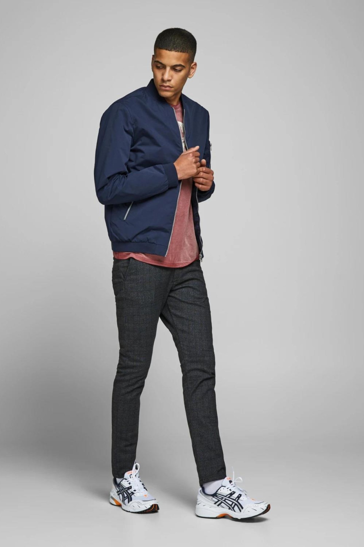 JACK & JONES 12165203 HAKIM V YAKA BAHARLIK ERKEK MONT JACK & JONES 12165203 HAKIM V YAKA BAHARLIK ERKEK MONT