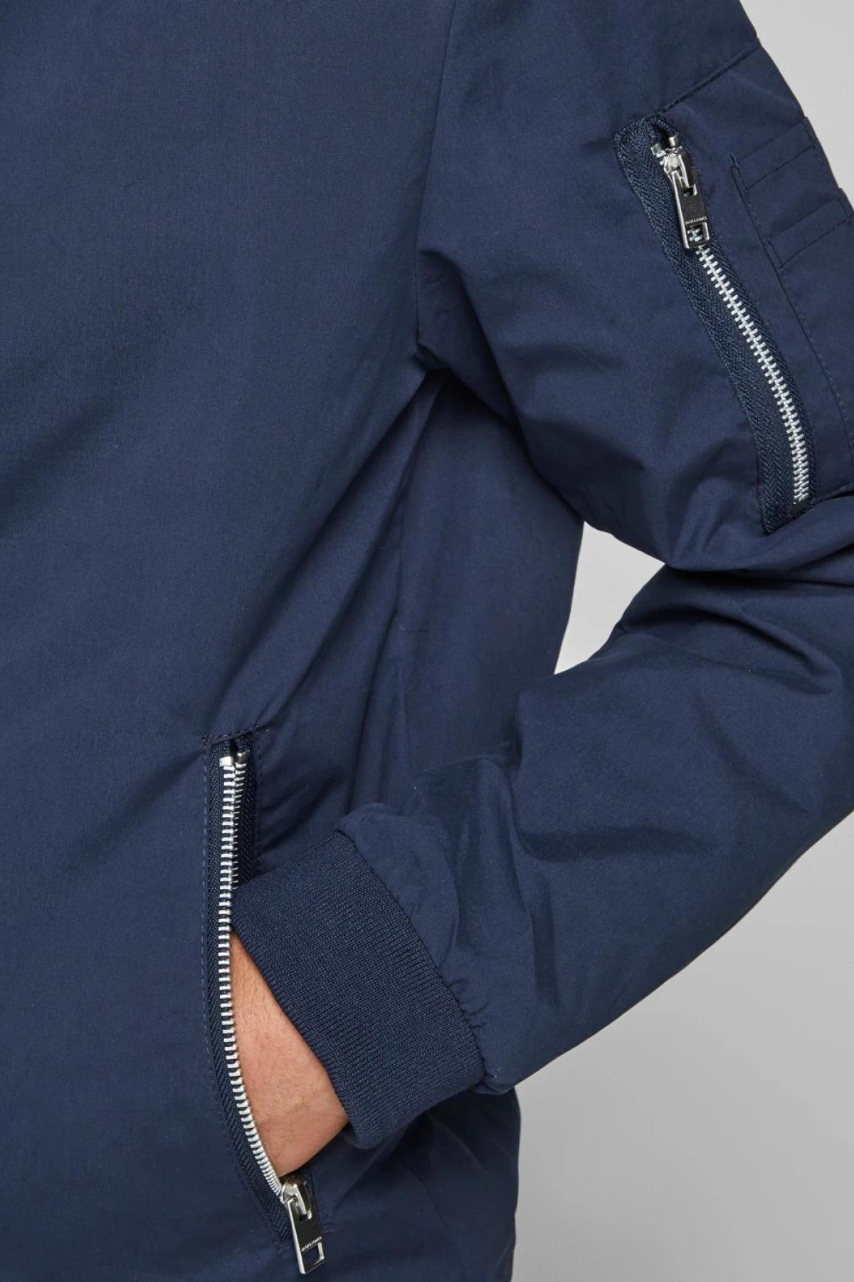 JACK & JONES 12165203 HAKIM V YAKA BAHARLIK ERKEK MONT JACK & JONES 12165203 HAKIM V YAKA BAHARLIK ERKEK MONT