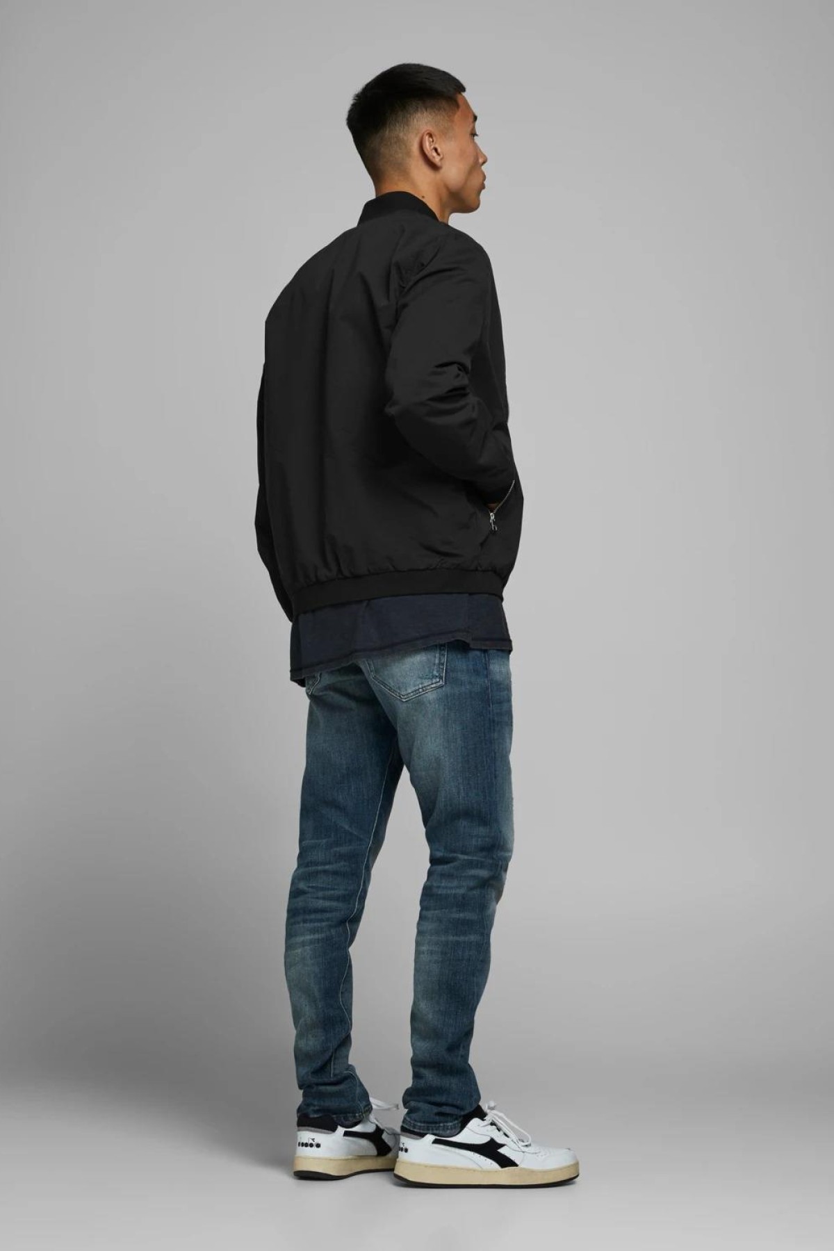 JACK & JONES 12165203 HAKIM V YAKA BAHARLIK ERKEK MONT