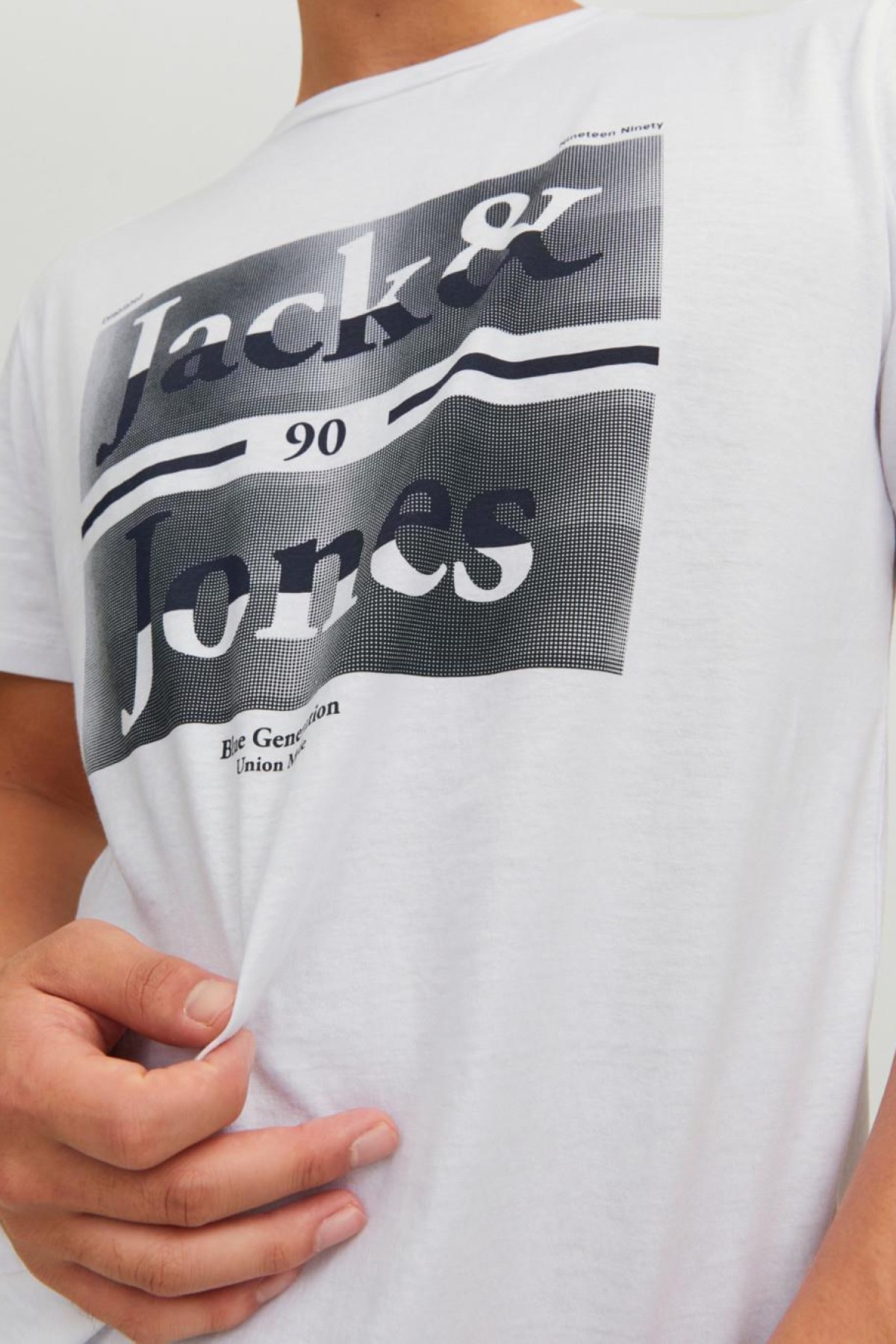 JACK&JONES 12211194 NINETEEN NINETY BASKI 0 YAKA KISA KOL TSHIRT JACK&JONES 12211194 NINETEEN NINETY BASKI 0 YAKA KISA KOL TSHIRT