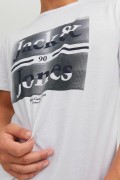 JACK&JONES 12211194 NINETEEN NINETY BASKI 0 YAKA KISA KOL TSHIRT
