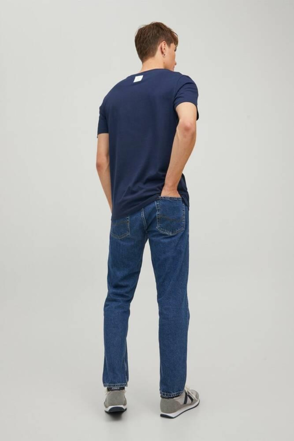 JACK&JONES 12221946 GOGSU YAZILI 0 YAKA KISA KOL TSHIRT JACK&JONES 12221946 GOGSU YAZILI 0 YAKA KISA KOL TSHIRT