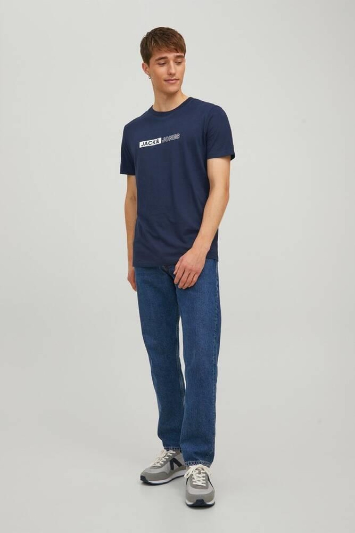 JACK&JONES 12221946 GOGSU YAZILI 0 YAKA KISA KOL TSHIRT JACK&JONES 12221946 GOGSU YAZILI 0 YAKA KISA KOL TSHIRT
