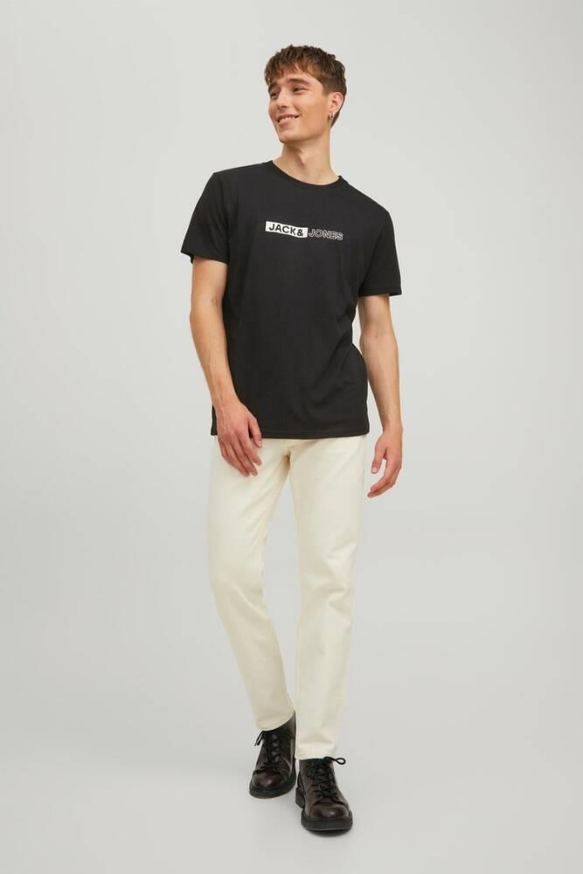 JACK&JONES 12221946 GOGSU YAZILI 0 YAKA KISA KOL TSHIRT JACK&JONES 12221946 GOGSU YAZILI 0 YAKA KISA KOL TSHIRT