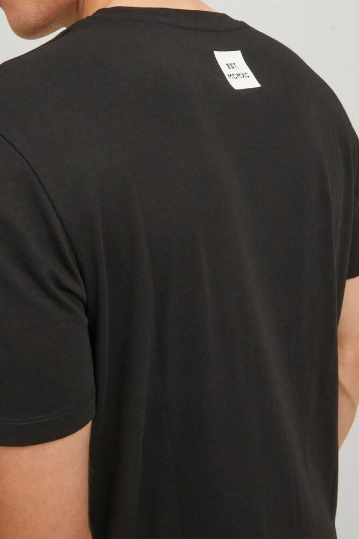JACK&JONES 12221946 GOGSU YAZILI 0 YAKA KISA KOL TSHIRT JACK&JONES 12221946 GOGSU YAZILI 0 YAKA KISA KOL TSHIRT