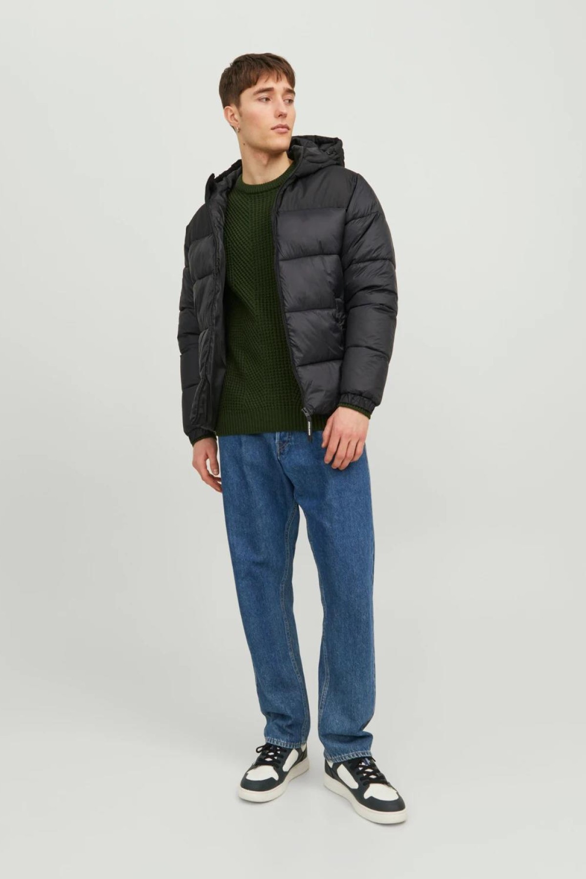 JACK&JONES 12235859 ONDEN FERMUARLI 2 CEP KAPUSONLU ERKEK SISME MONT JACK&JONES 12235859 ONDEN FERMUARLI 2 CEP KAPUSONLU ERKEK SISME MONT