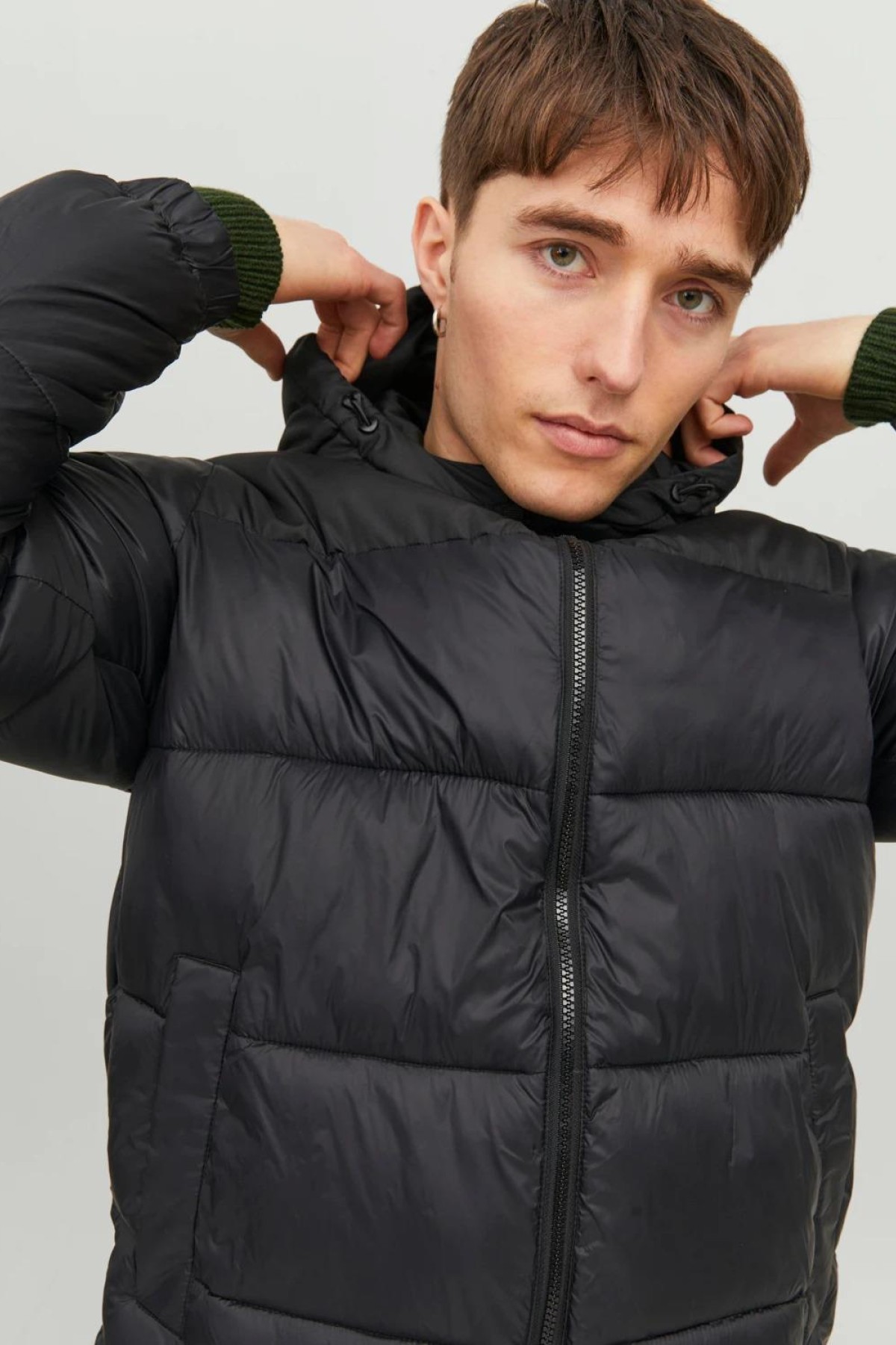 JACK&JONES 12235859 ONDEN FERMUARLI 2 CEP KAPUSONLU ERKEK SISME MONT JACK&JONES 12235859 ONDEN FERMUARLI 2 CEP KAPUSONLU ERKEK SISME MONT