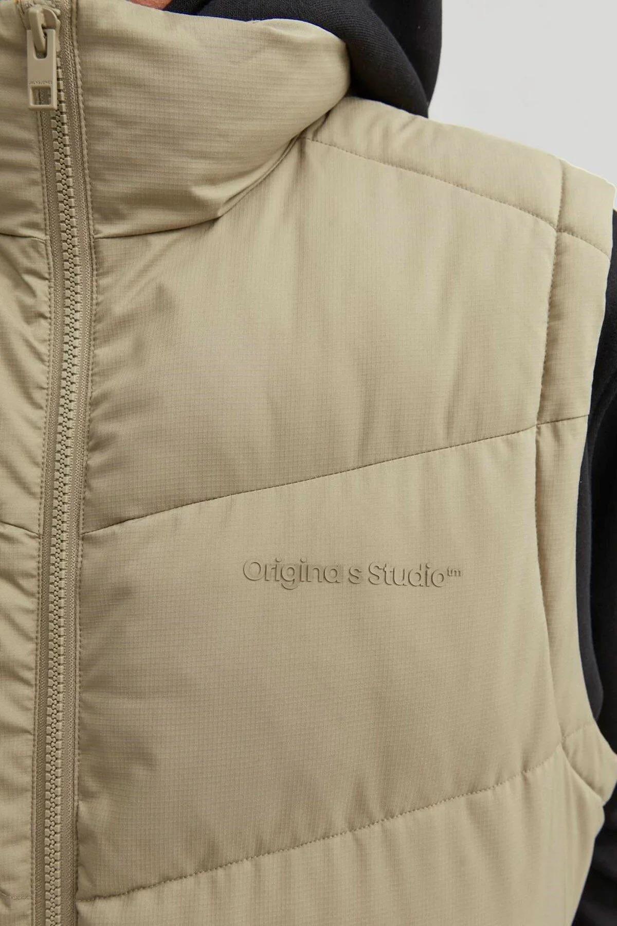 JACK&JONES 12238853 ICI DOLGULU KAPAK CEPLI SISME YELEK JACK&JONES 12238853 ICI DOLGULU KAPAK CEPLI SISME YELEK