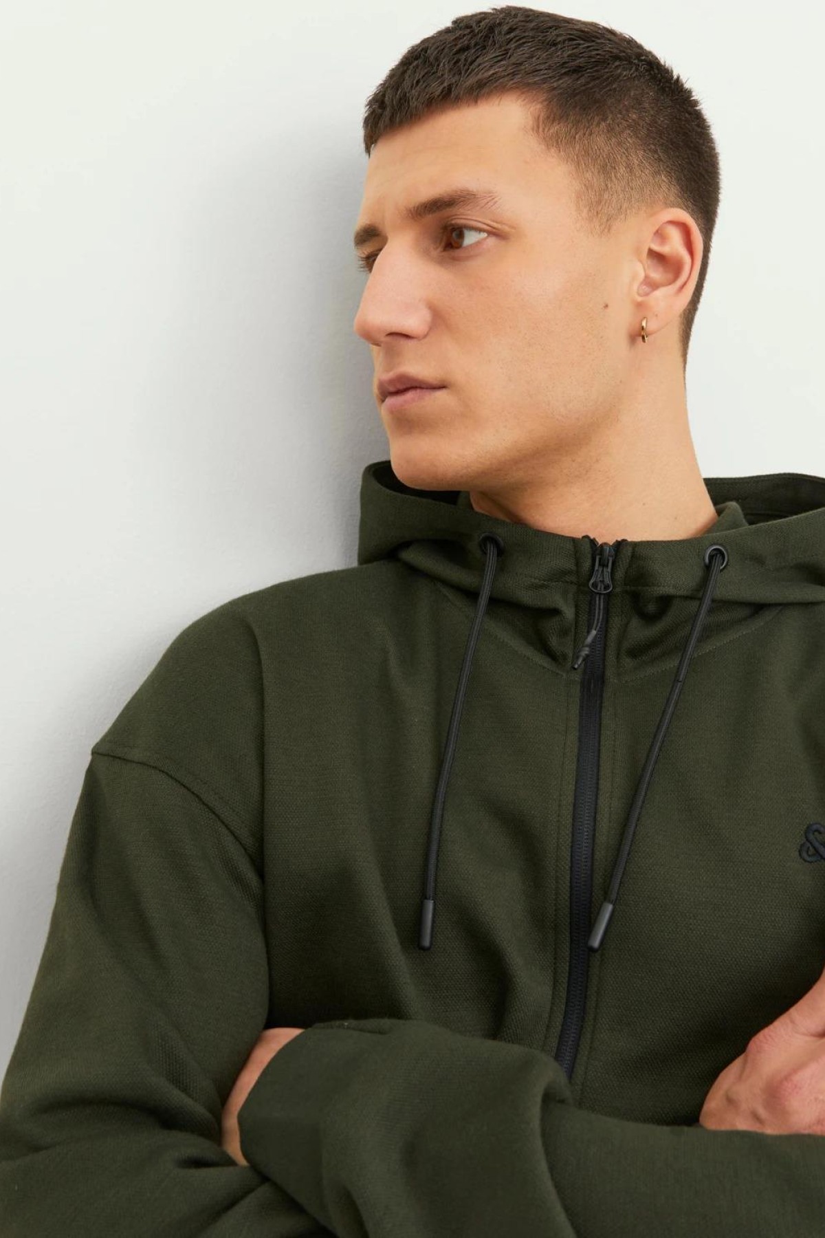 JACK&JONES 12240595 ON FERMUARLI 2 CEP PARCA DETAYLI KAPUSONLU SWEAT JACK&JONES 12240595 ON FERMUARLI 2 CEP PARCA DETAYLI KAPUSONLU SWEAT