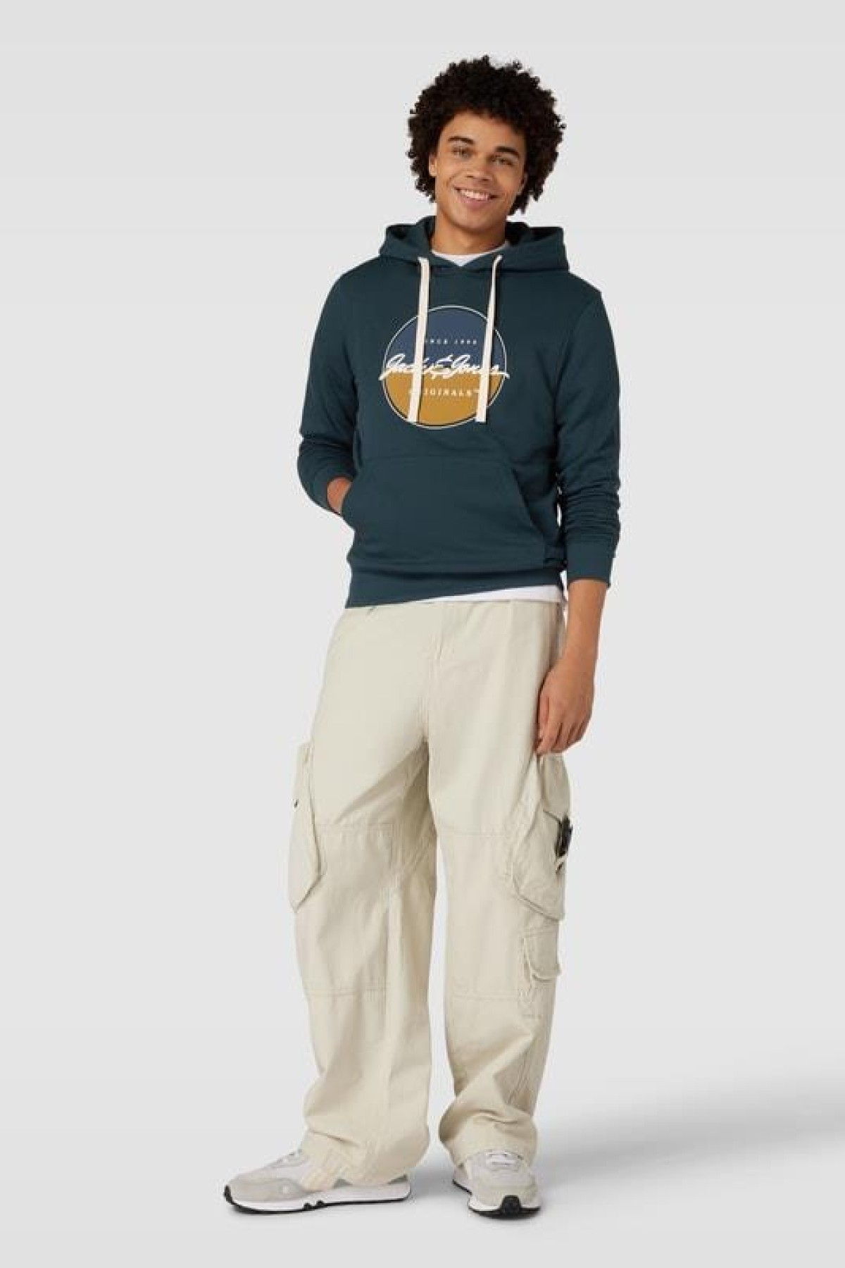 JACK&JONES 12247302 ON YAZILI 2 IPLIK SARDONLU KAPUSONLU  SWEAT
