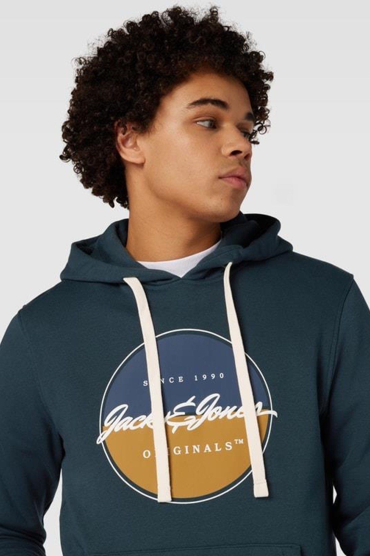 JACK&JONES 12247302 ON YAZILI 2 IPLIK SARDONLU KAPUSONLU SWEAT JACK&JONES 12247302 ON YAZILI 2 IPLIK SARDONLU KAPUSONLU SWEAT