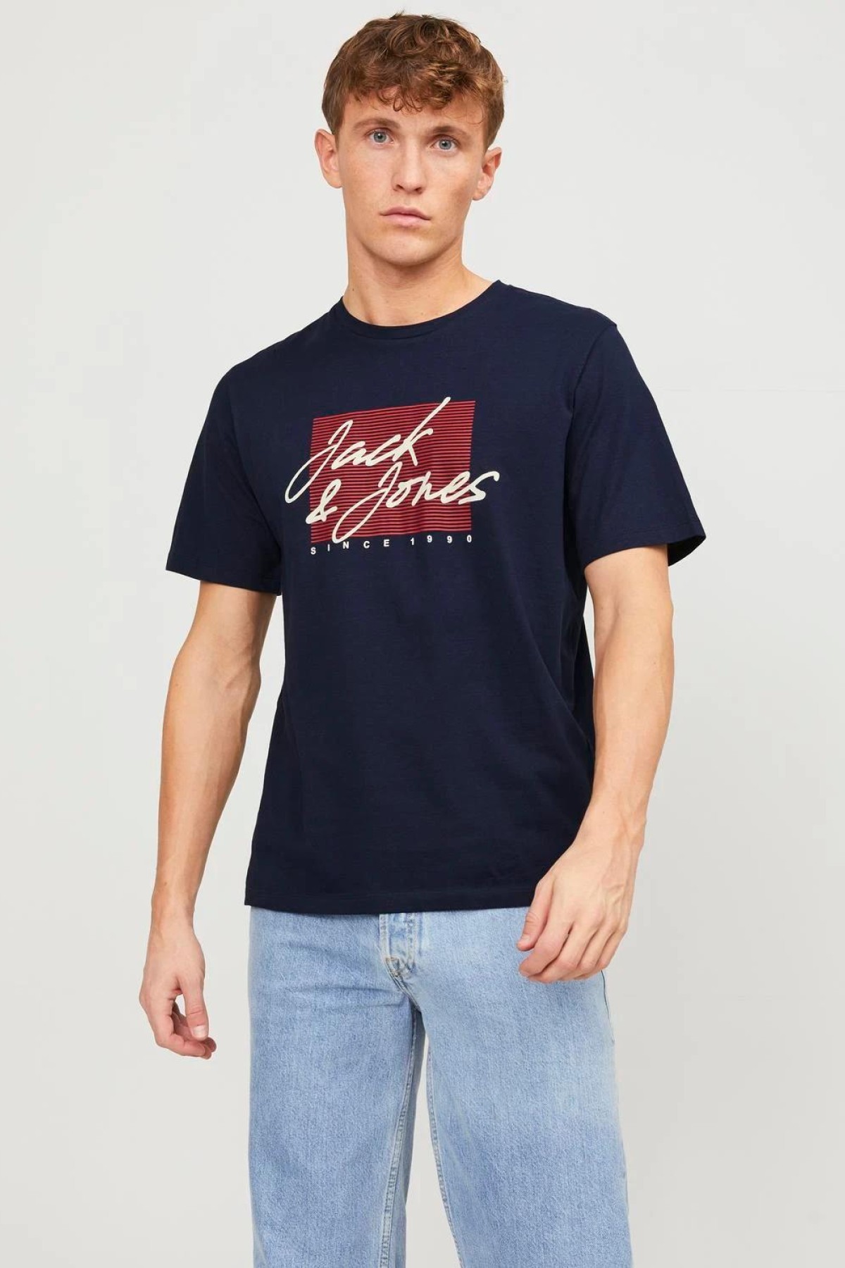 JACK&JONES 12247779 ON CIZGI UZERI YAZILI   0 YAKA KISA KOL TSH