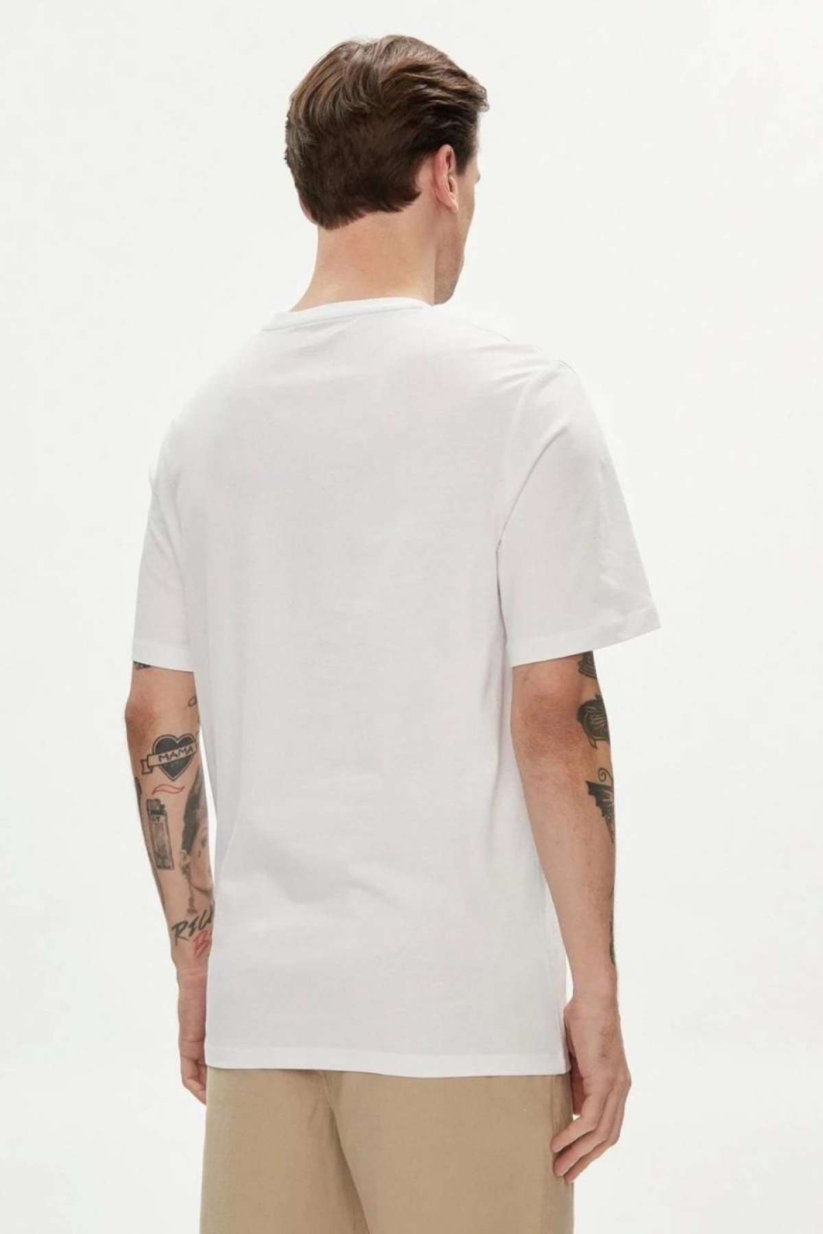 JACK&JONES 12248600 ONU YAZILI 0 YAKA KISA KOL TSHIRT JACK&JONES 12248600 ONU YAZILI 0 YAKA KISA KOL TSHIRT