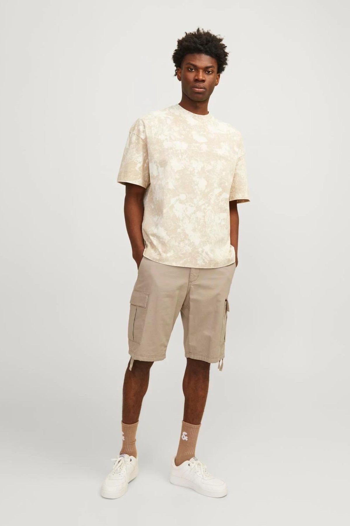 JACK&JONES 12248685 6 CEPLI YANLAR PUSKULLU KARGO SHORT JACK&JONES 12248685 6 CEPLI YANLAR PUSKULLU KARGO SHORT