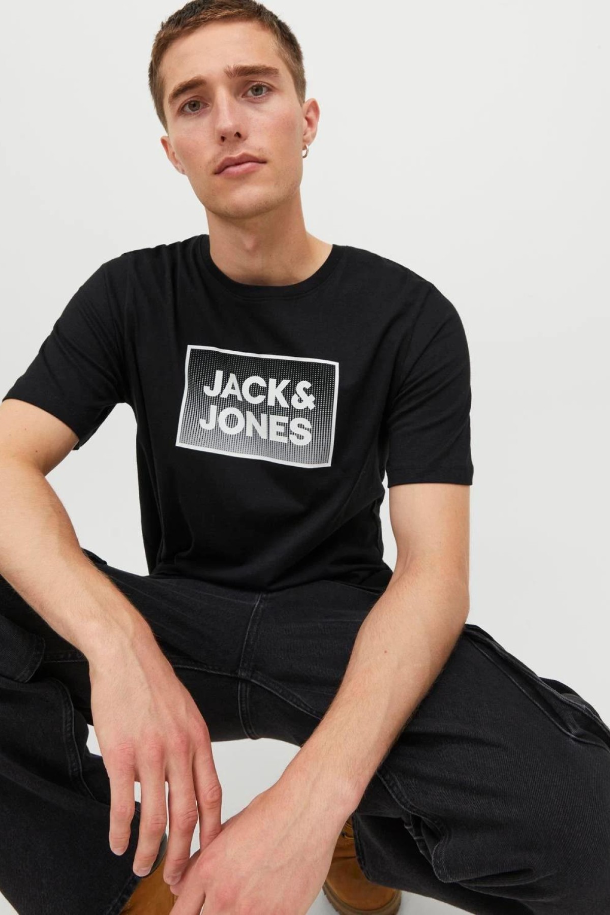 JACK&JONES 12249331 JACK&JONES YAZILI YUVARLAK YAKA KISA KOL TSHIRT JACK&JONES 12249331 JACK&JONES YAZILI YUVARLAK YAKA KISA KOL TSHIRT