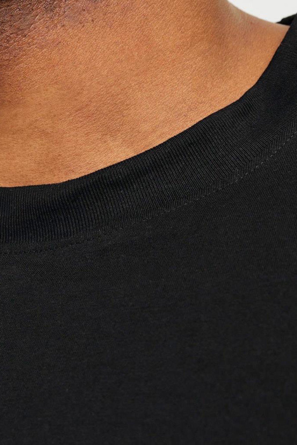 JACK&JONES 12250623 BASIC %100 COTON BUYUK BEDEN 0 YAKA KISA KOL TSHIRT JACK&JONES 12250623 BASIC %100 COTON BUYUK BEDEN 0 YAKA KISA KOL TSHIRT
