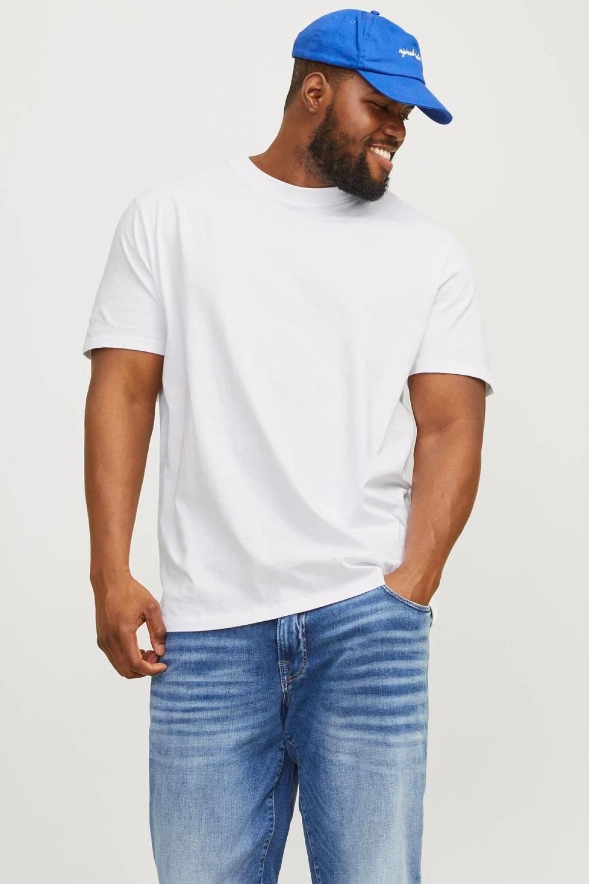JACK&JONES 12250623 BASIC %100 COTON  BUYUK BEDEN 0 YAKA KISA KOL TSHIRT JACK&JONES 12250623 BASIC %100 COTON  BUYUK BEDEN 0 YAKA KISA KOL TSHIRT
