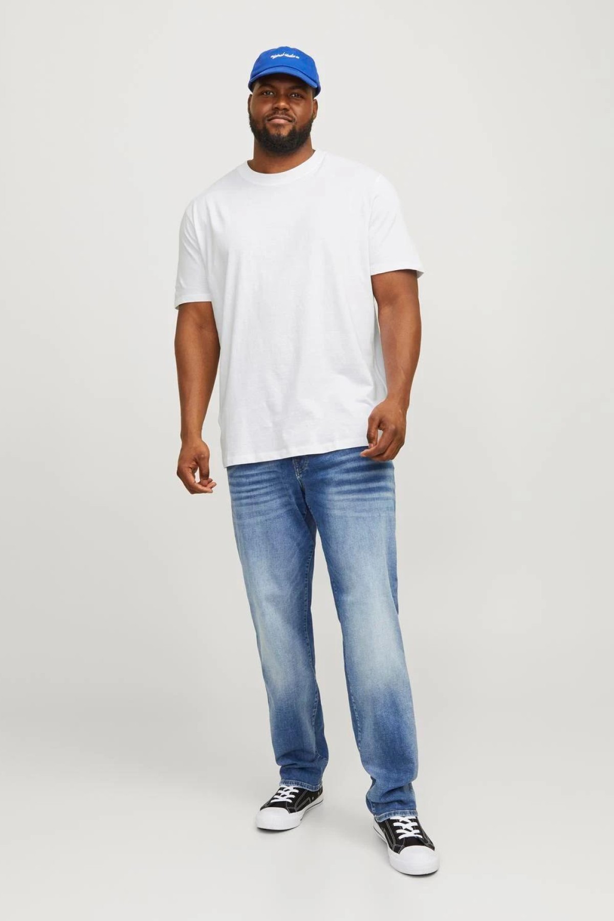 JACK&JONES 12250623 BASIC %100 COTON  BUYUK BEDEN 0 YAKA KISA KOL TSHIRT JACK&JONES 12250623 BASIC %100 COTON  BUYUK BEDEN 0 YAKA KISA KOL TSHIRT