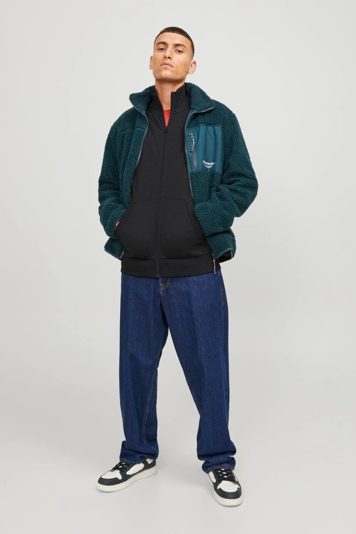 JACK&JONES 12250737 ONU FERMUARLI RIBANA YAKA 2 CEPLI SWEAT JACK&JONES 12250737 ONU FERMUARLI RIBANA YAKA 2 CEPLI SWEAT