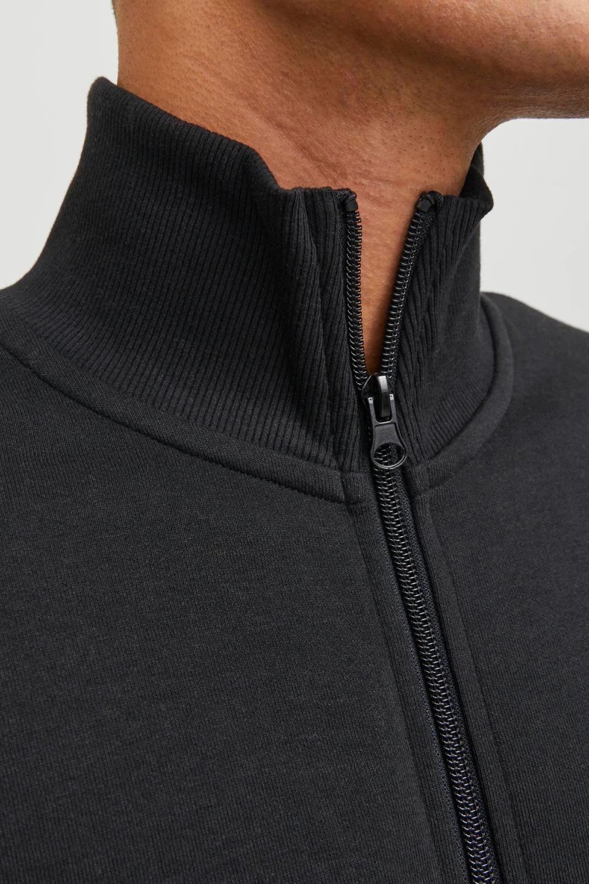 JACK&JONES 12250737 ONU FERMUARLI RIBANA YAKA 2 CEPLI SWEAT JACK&JONES 12250737 ONU FERMUARLI RIBANA YAKA 2 CEPLI SWEAT