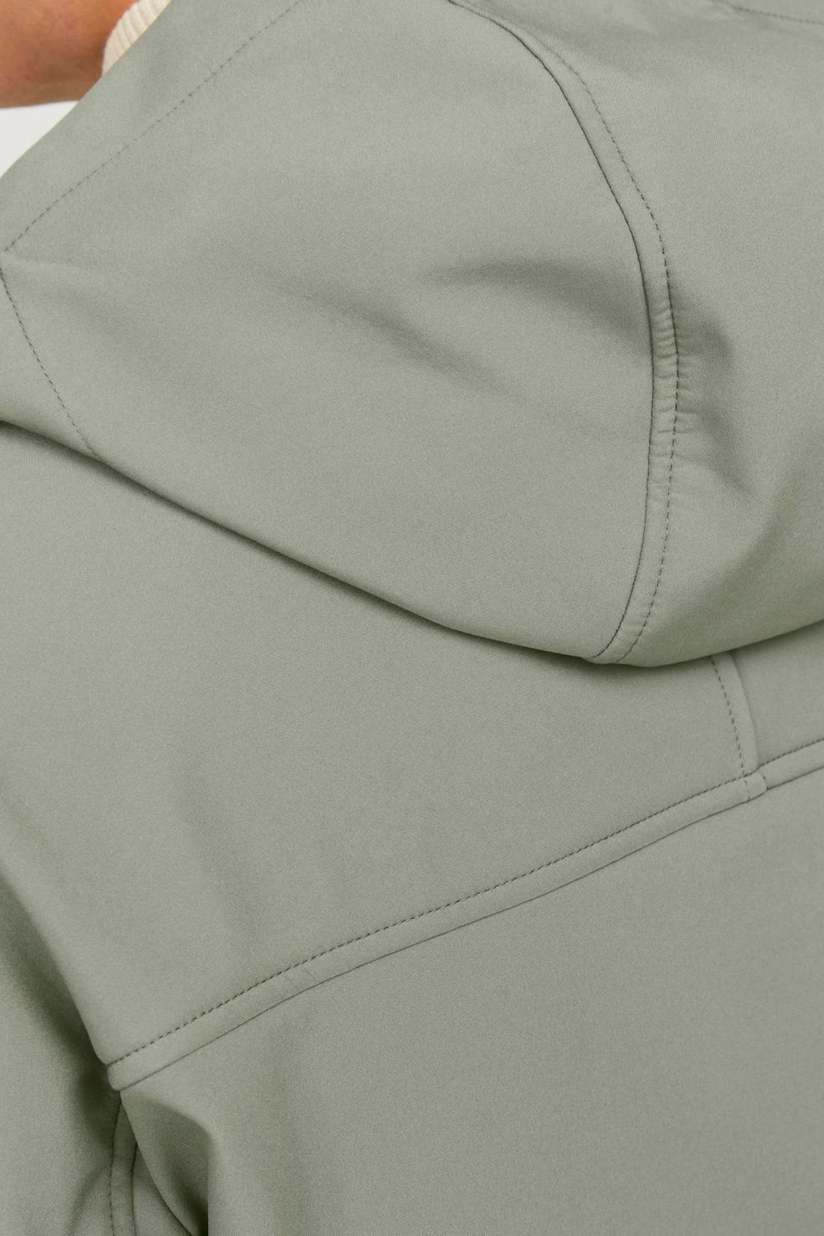 JACK&JONES 12252212 ON FERMUARLI KOL UCU LASTIKLI  SUYA DAYANIKLI SOFTSHELL MONT JACK&JONES 12252212 ON FERMUARLI KOL UCU LASTIKLI  SUYA DAYANIKLI SOFTSHELL MONT