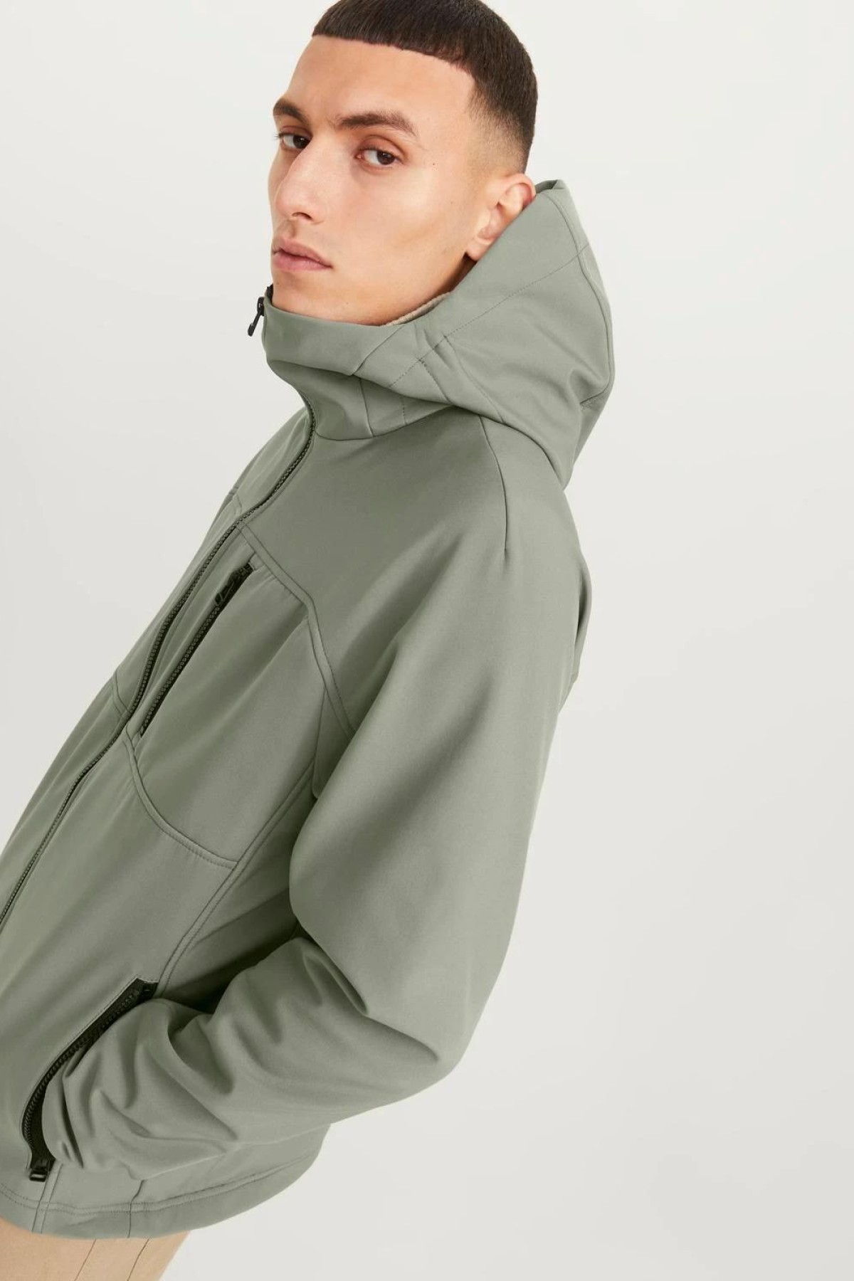 JACK&JONES 12252212 ON FERMUARLI KOL UCU LASTIKLI  SUYA DAYANIKLI SOFTSHELL MONT JACK&JONES 12252212 ON FERMUARLI KOL UCU LASTIKLI  SUYA DAYANIKLI SOFTSHELL MONT