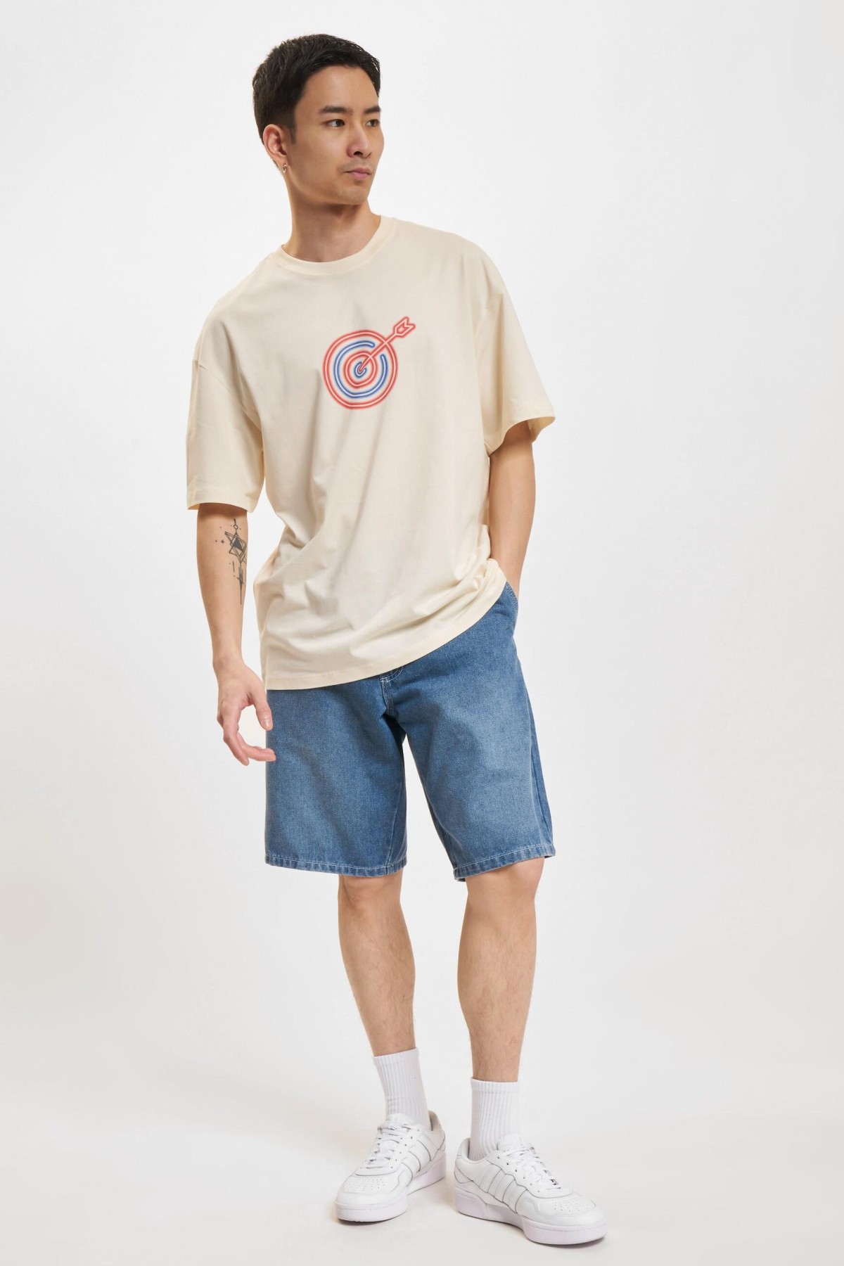 JACK&JONES 12254172 ON ARKA BASKILI 0 YAKA KISA KOL TSHIRT JACK&JONES 12254172 ON ARKA BASKILI 0 YAKA KISA KOL TSHIRT