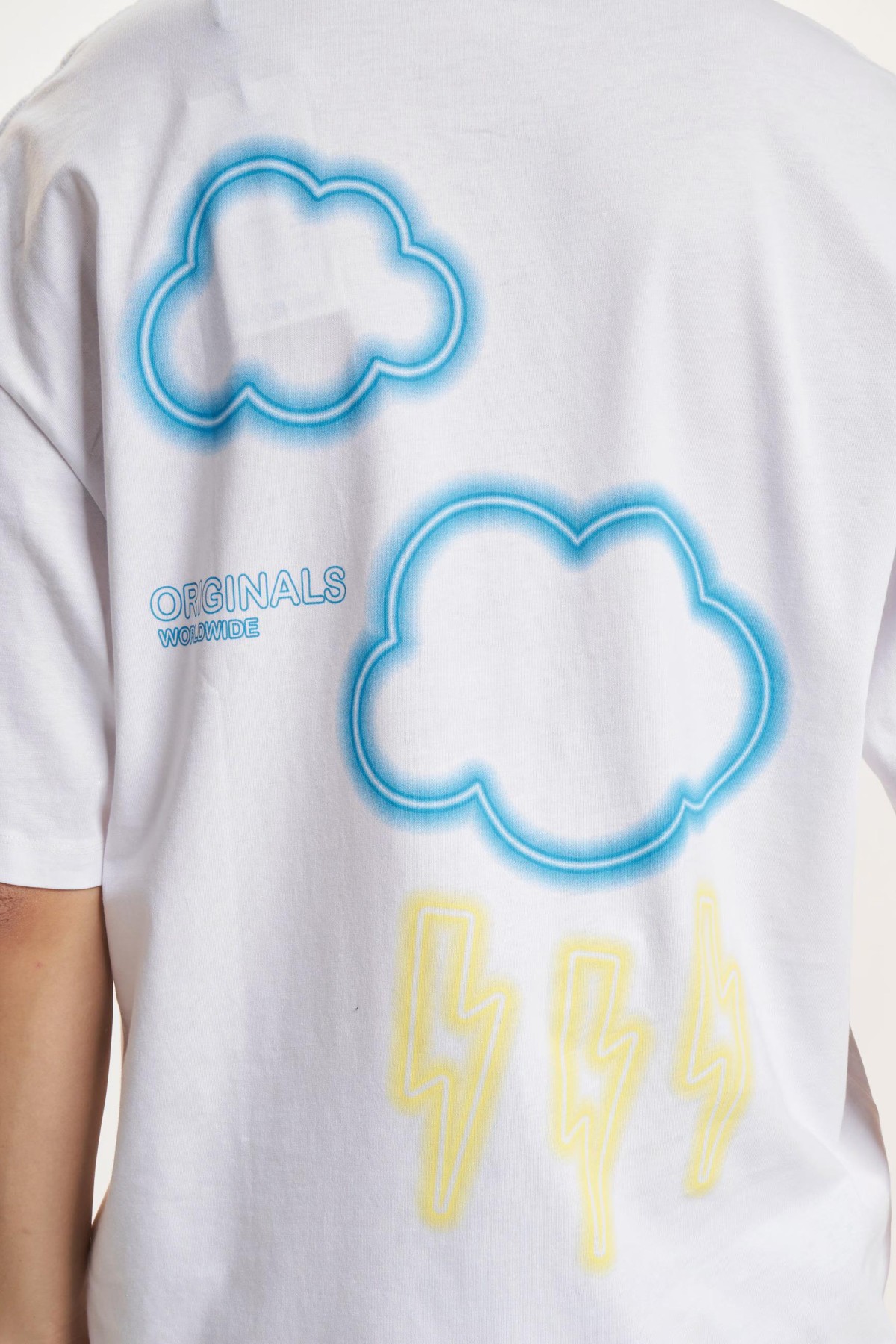 JACK&JONES 12254172 ON ARKA BASKILI 0 YAKA KISA KOL TSHIRT JACK&JONES 12254172 ON ARKA BASKILI 0 YAKA KISA KOL TSHIRT