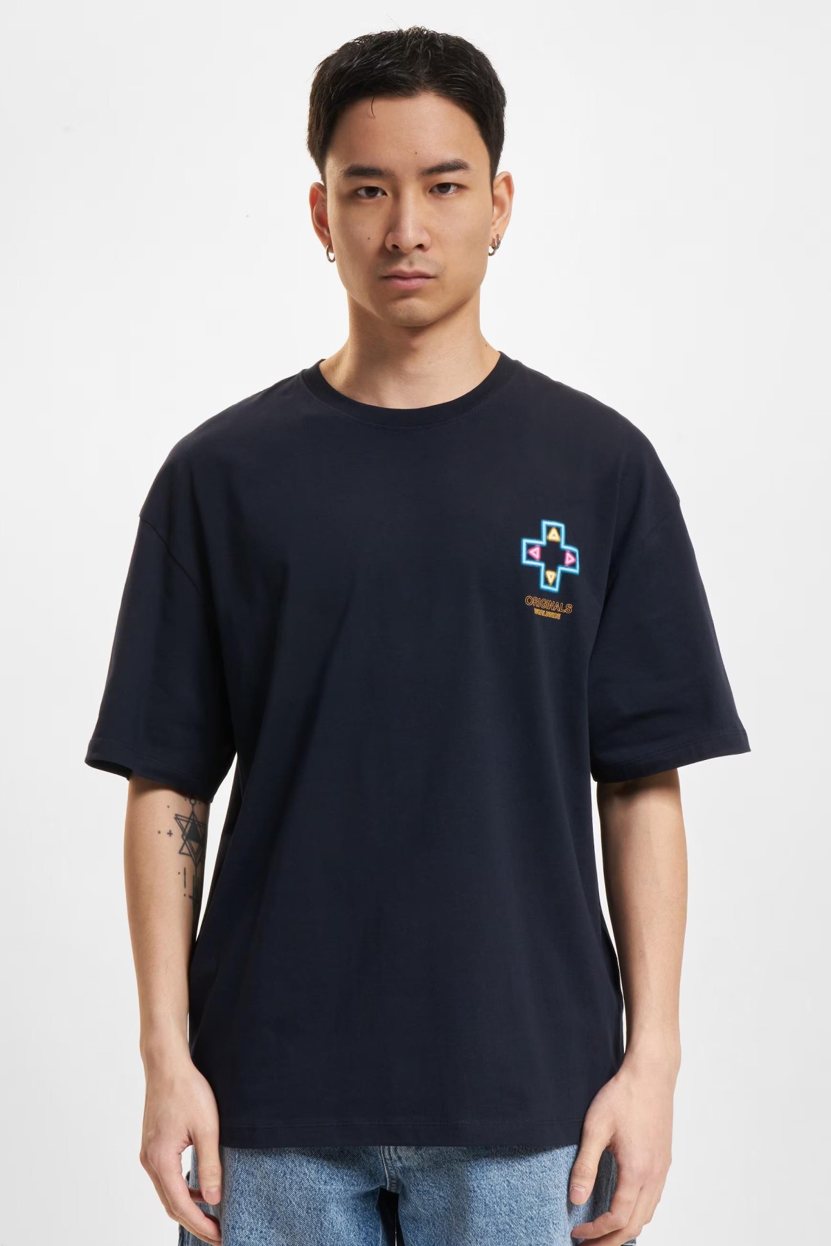 JACK&JONES 12254172 ON ARKA BASKILI 0 YAKA KISA KOL TSHIRT JACK&JONES 12254172 ON ARKA BASKILI 0 YAKA KISA KOL TSHIRT