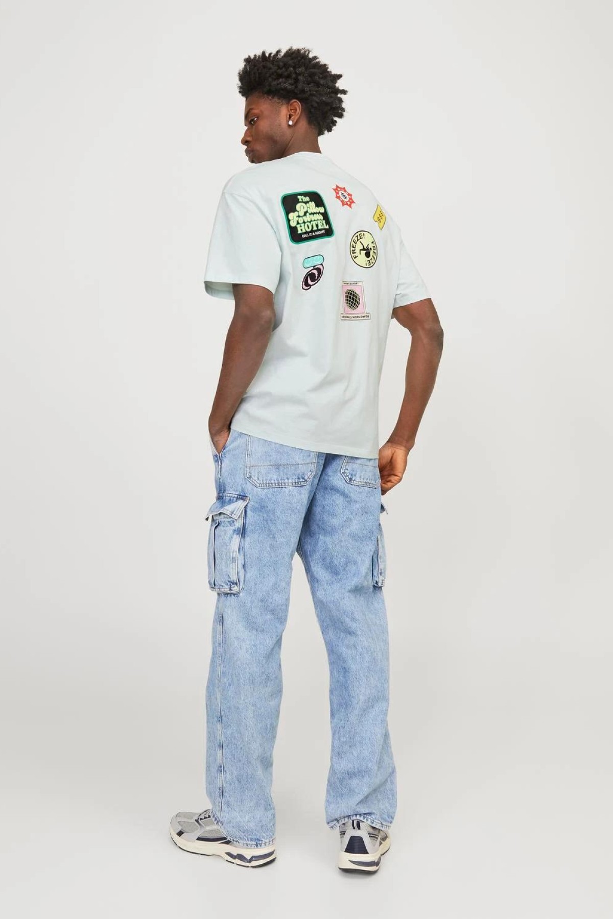 JACK&JONES 12254175 BASKILI 0 YAKA KISA KOL TSHIRT JACK&JONES 12254175 BASKILI 0 YAKA KISA KOL TSHIRT