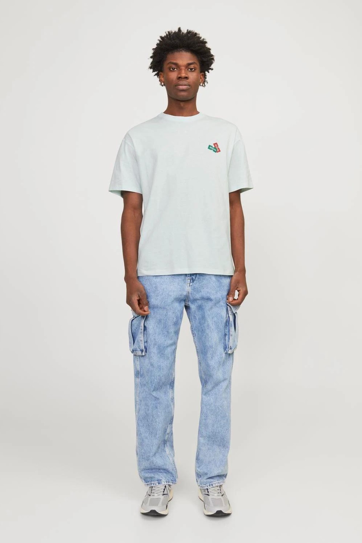 JACK&JONES 12254175 BASKILI 0 YAKA KISA KOL TSHIRT JACK&JONES 12254175 BASKILI 0 YAKA KISA KOL TSHIRT