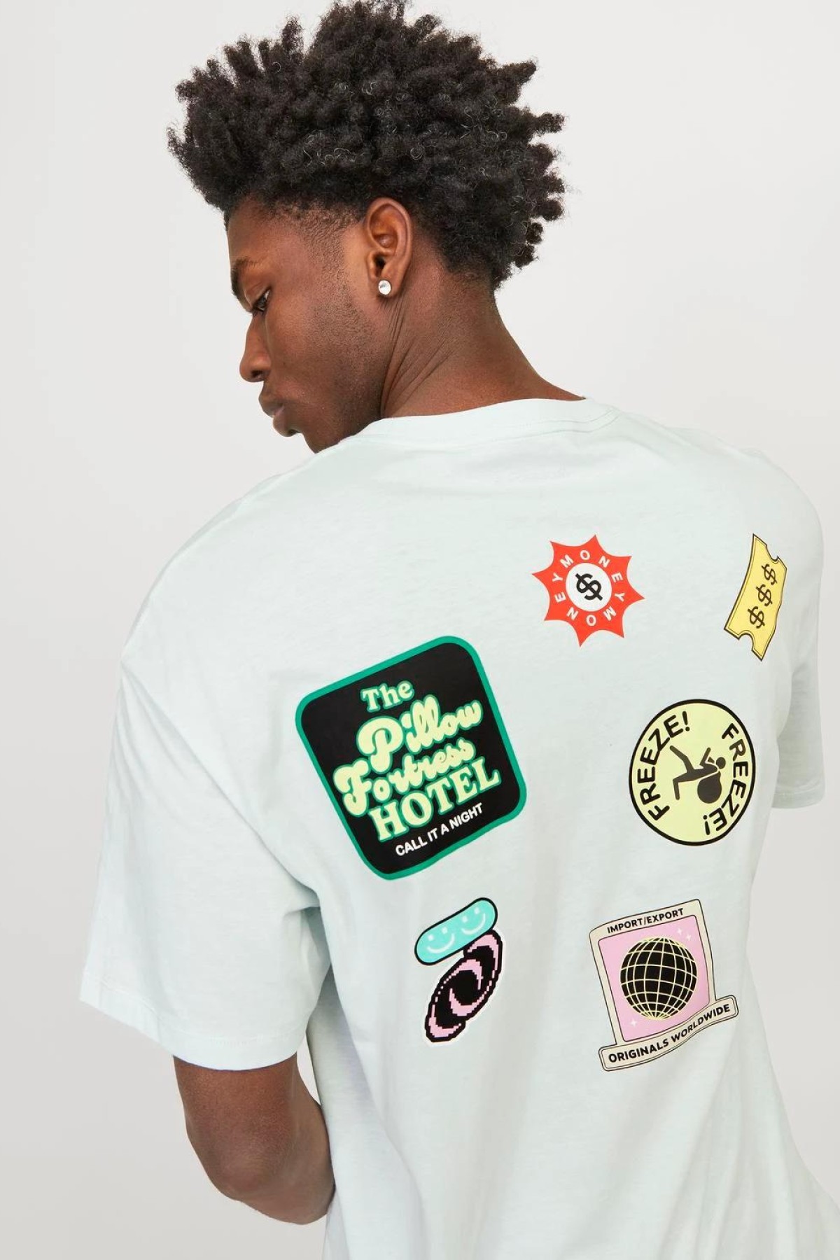 JACK&JONES 12254175 BASKILI 0 YAKA KISA KOL TSHIRT JACK&JONES 12254175 BASKILI 0 YAKA KISA KOL TSHIRT