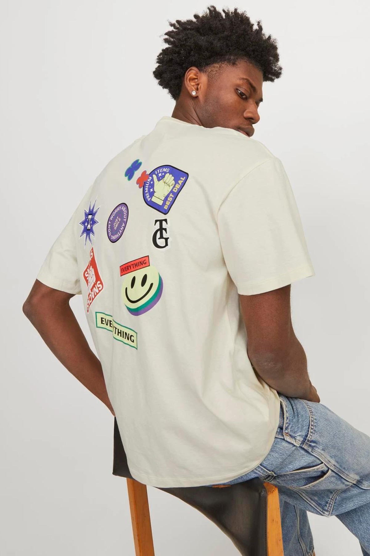 JACK&JONES 12254175 BASKILI 0 YAKA KISA KOL TSHIRT JACK&JONES 12254175 BASKILI 0 YAKA KISA KOL TSHIRT