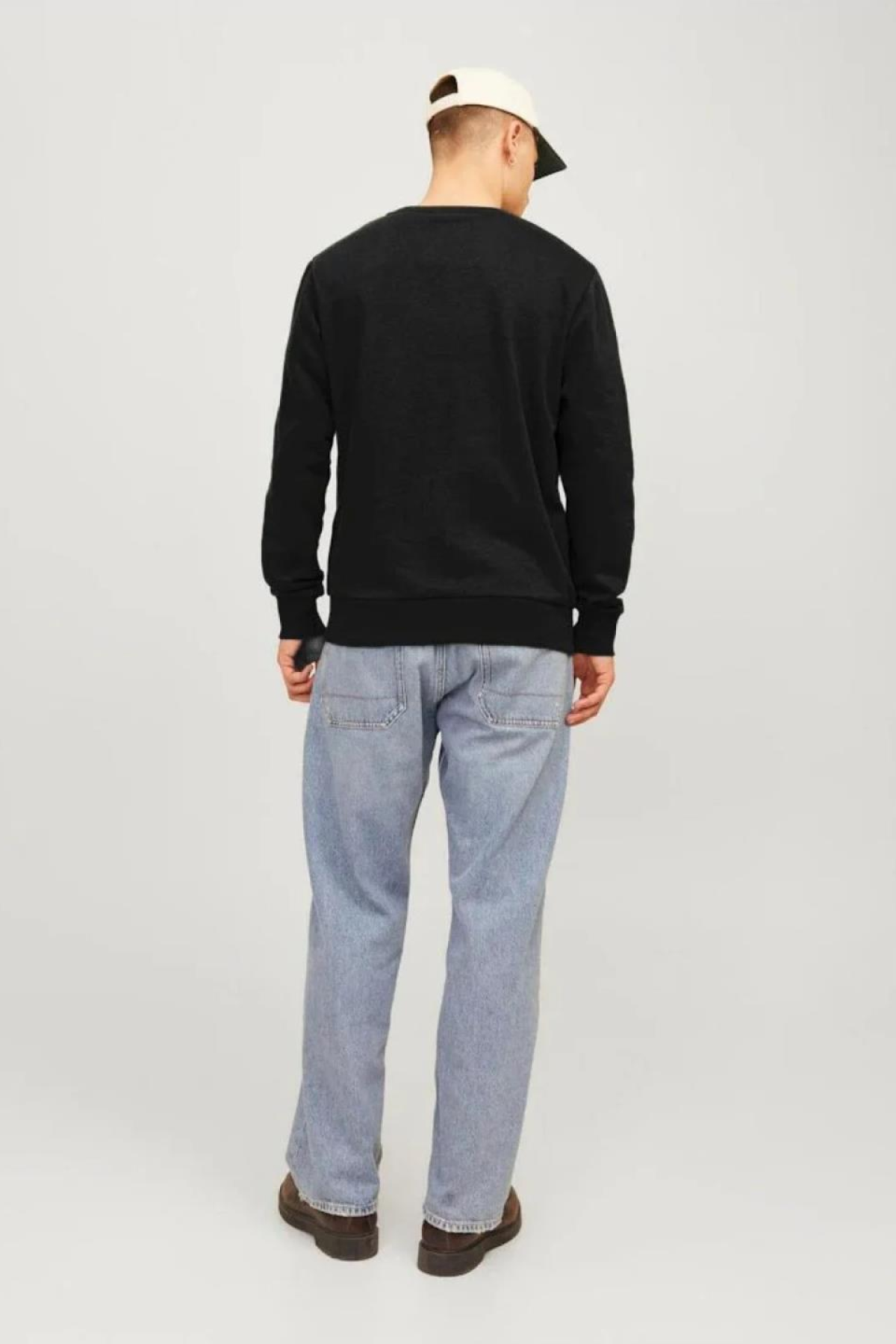JACK&JONES 12256837 SOL GOGUS YAZILI YUVARLAK YADA UZUN KOL SWEAT JACK&JONES 12256837 SOL GOGUS YAZILI YUVARLAK YADA UZUN KOL SWEAT